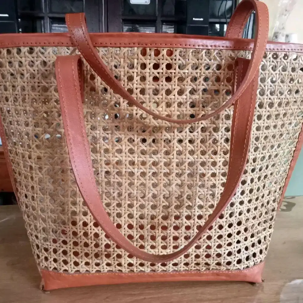 Tas Fashion  Rotan kombinasi kulit,  COD Cijantung Dsk
