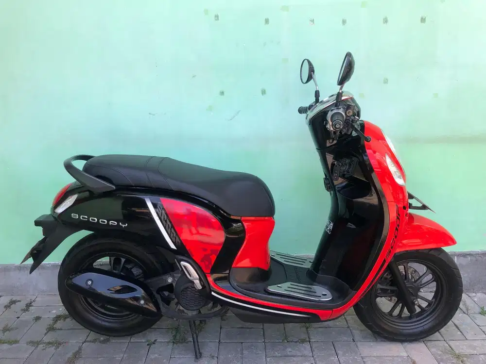 Honda Scoopy Th.2021 merah!!