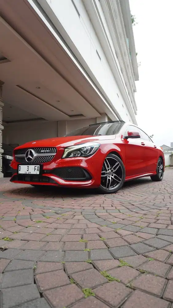 MERCEDES BENZ CLA200 AMG 2018 FACELIFT RED ON BLACK Km.28.000