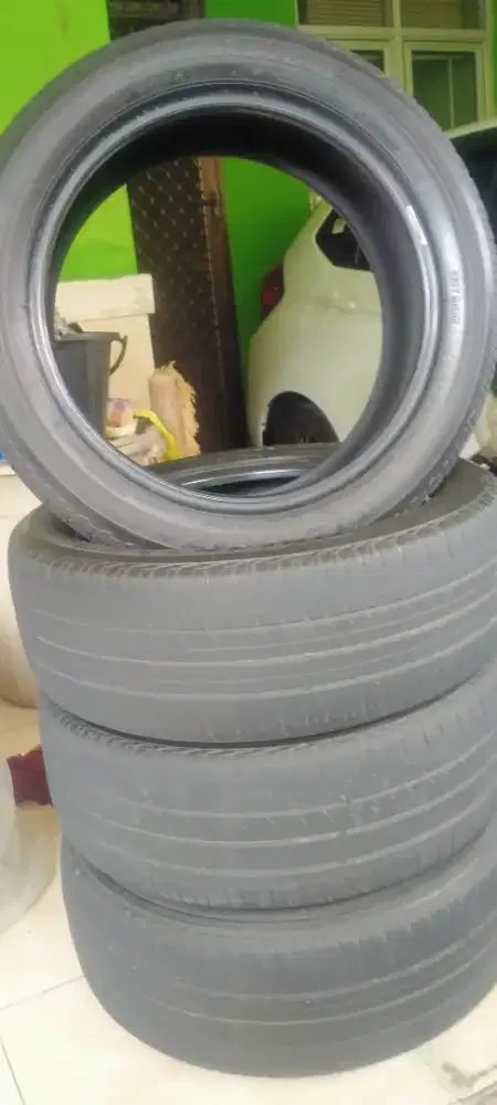Jual Ban Mobil bekas