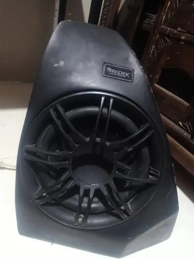 Subwoofer Rodek dan Amplifier