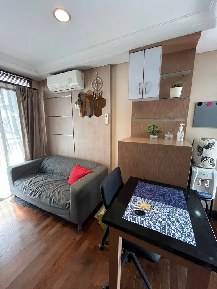 Disewakan Apartemen Gardenia Boulevard Pejaten 1 BR Furnished