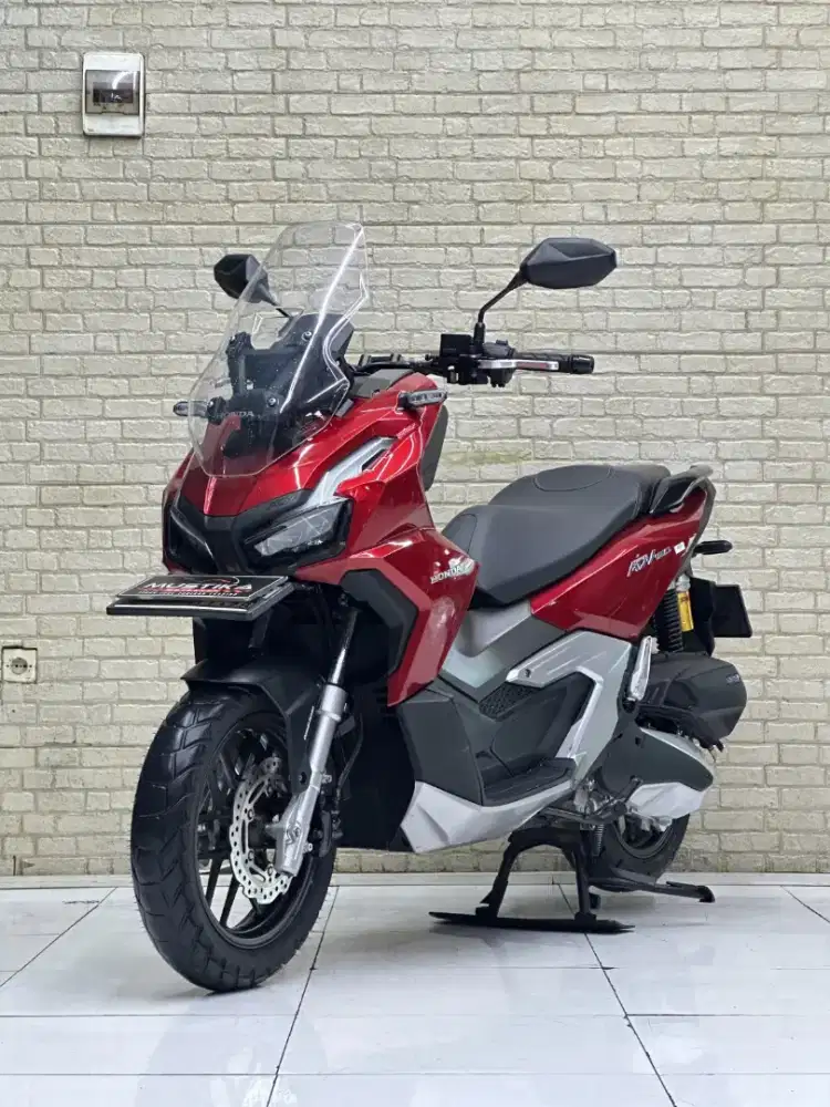 Terlaris!! Honda ADV 160 CBS 2023 Glossy Red
