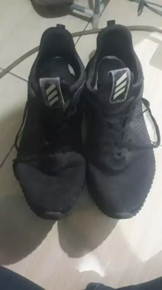 Jual cepat BU sepatu Adidas sport