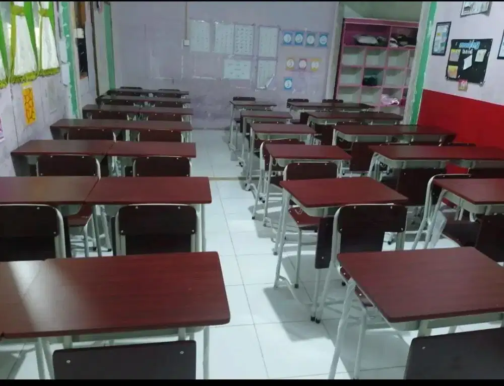 SET MEJA DAN KURSI BELAJAR VEDA