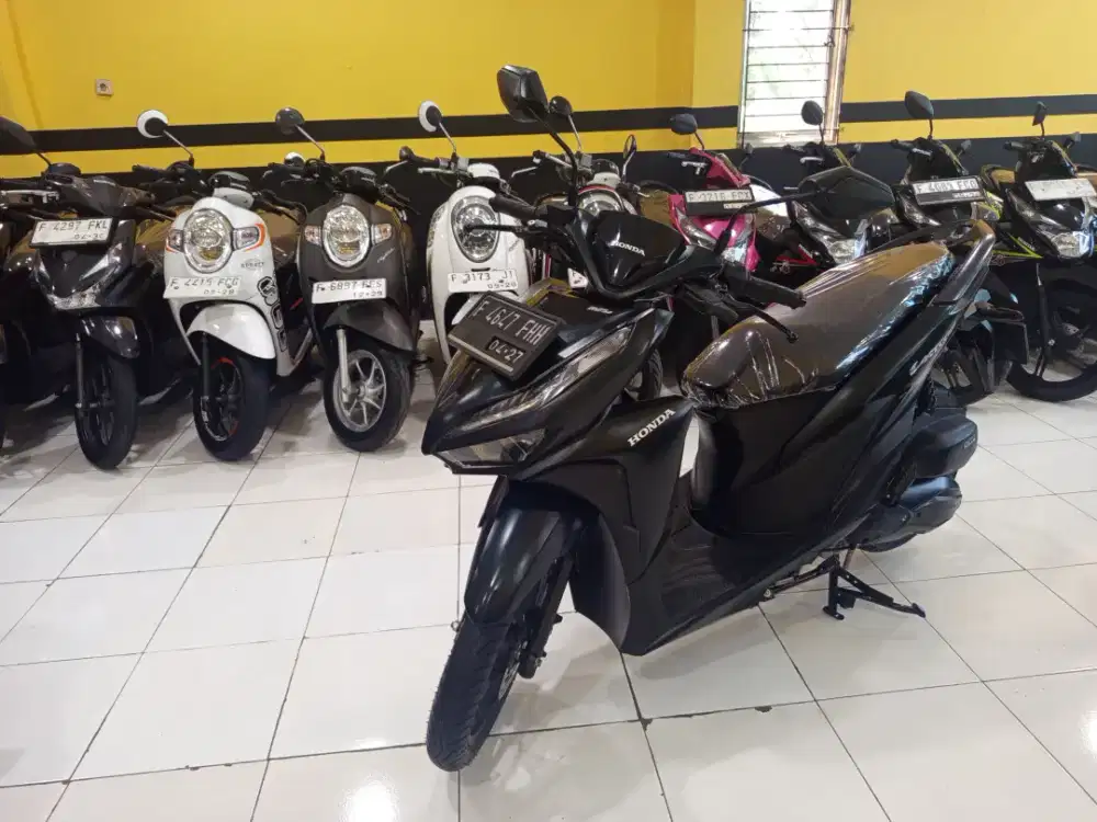 Vario 125 CBS ISS 2022 exlusive