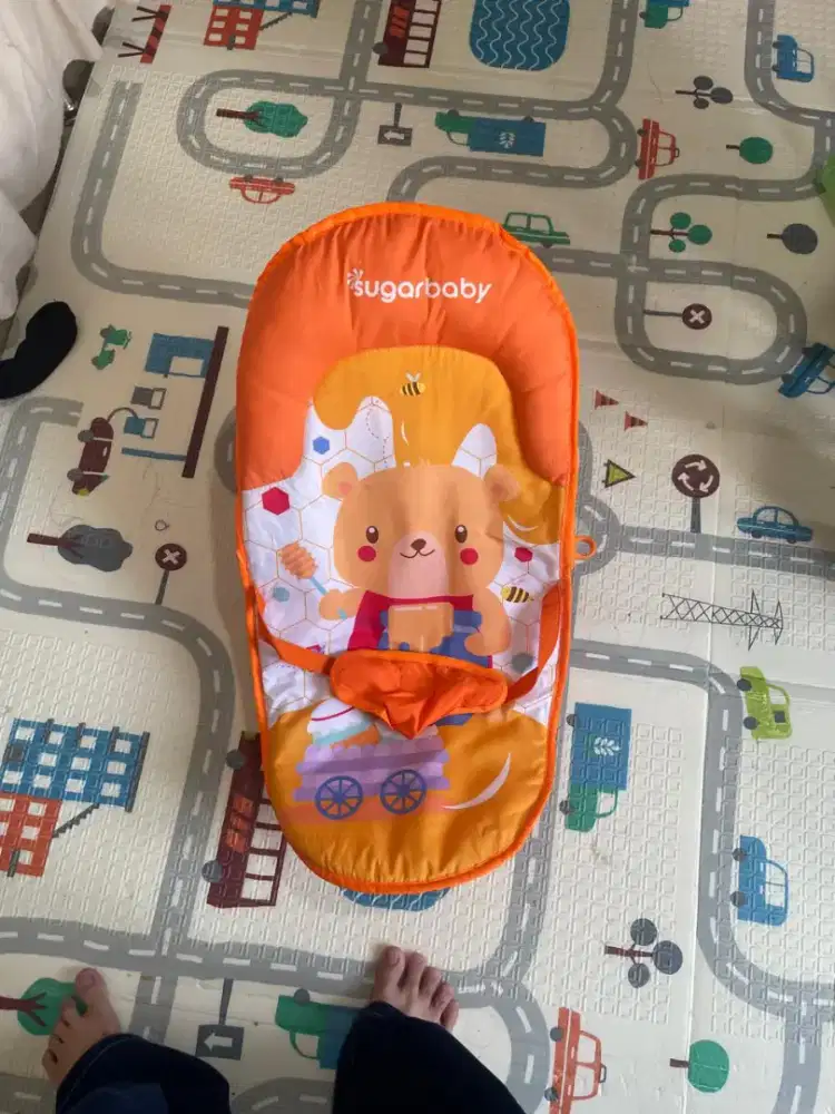 Sugar baby infant seat