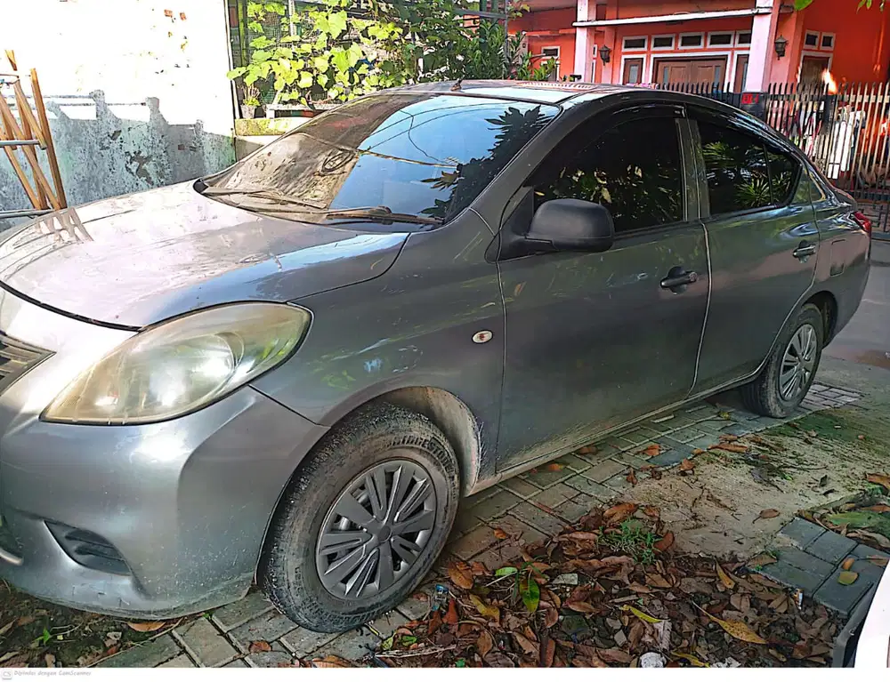 Nissan Almera 2013 Bensin
