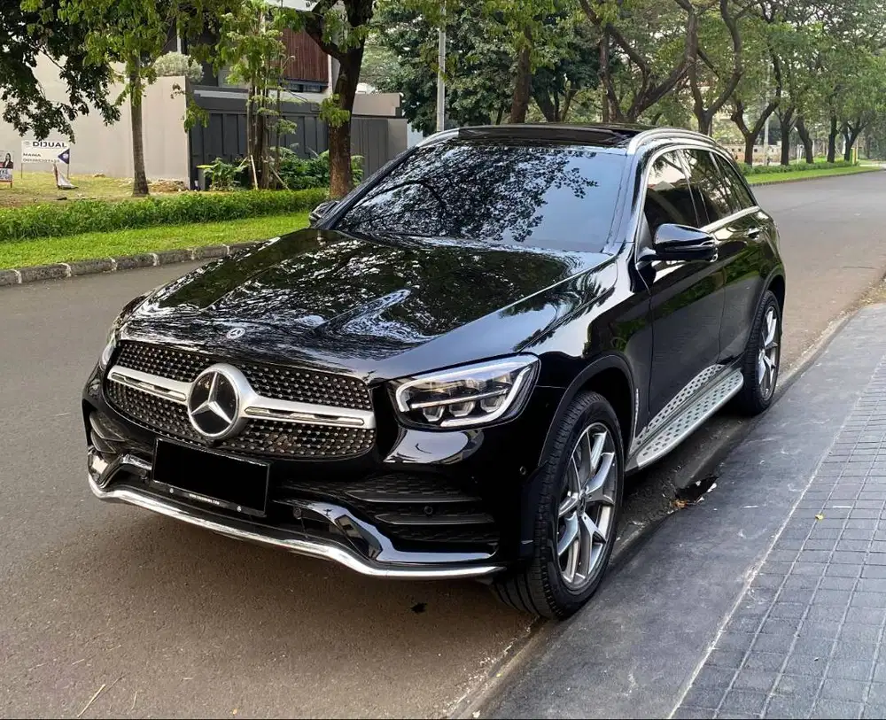 Mercedes-Benz GLC200 AT 2.0 AMG Line 2020 Hitam Facelift TDP MINIM