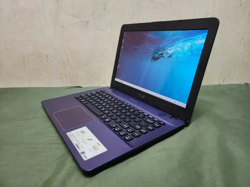 BU Laptop Asus X441B A4 4/1tb Normal Tinggal Pakai