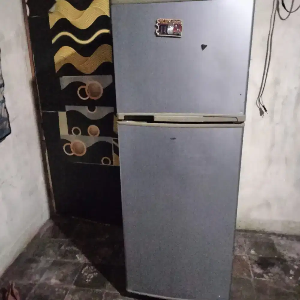 Jual kulkas LG 2 pintu no frost tanpa bunga es bisa di antar