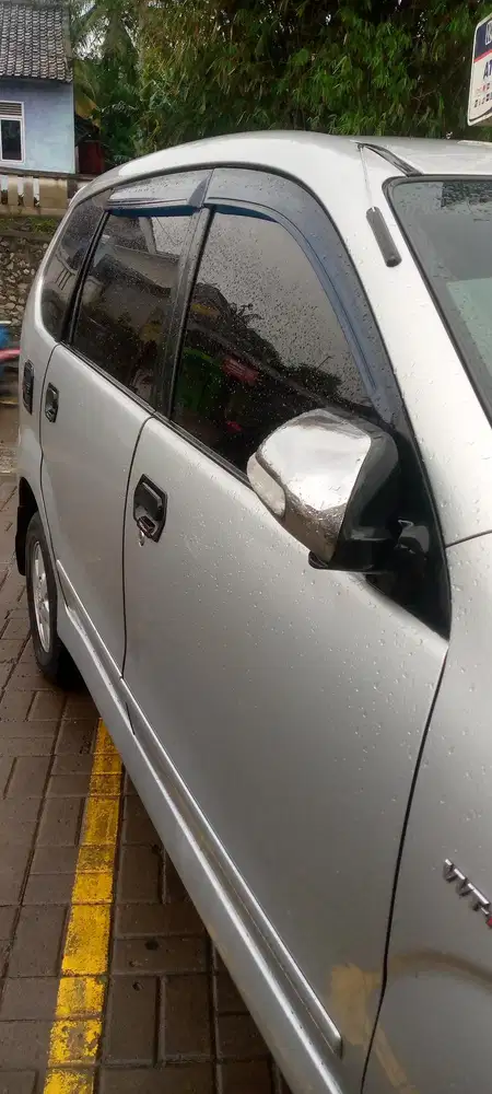 Toyota Avanza 2010 Bensin