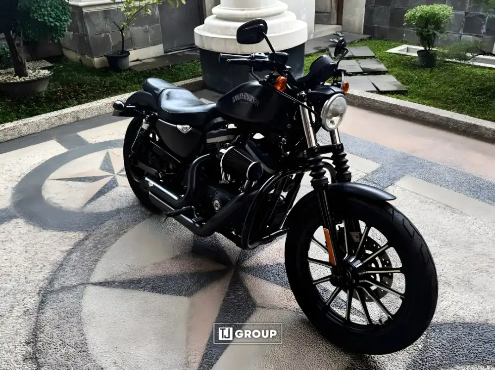 FOR SALE!! Harley-Davidson Iron Sportster 883 2013