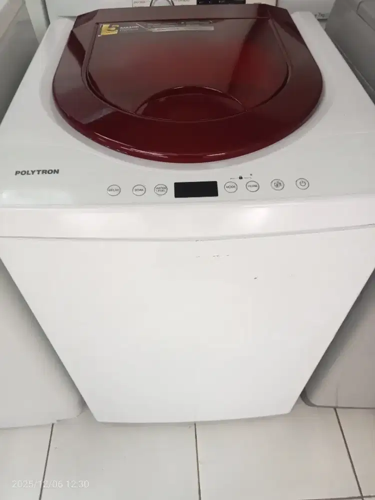 Mesin cuci Polytron 8kg mulus