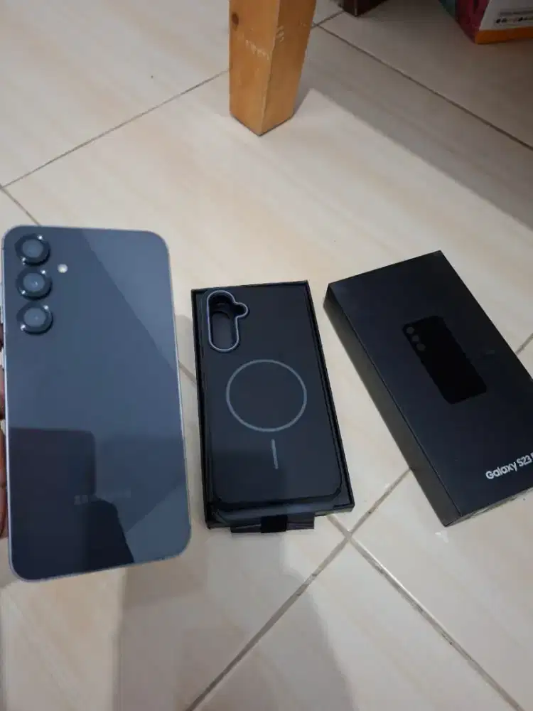 Jual samsung S23 FE 8/128 mulusss