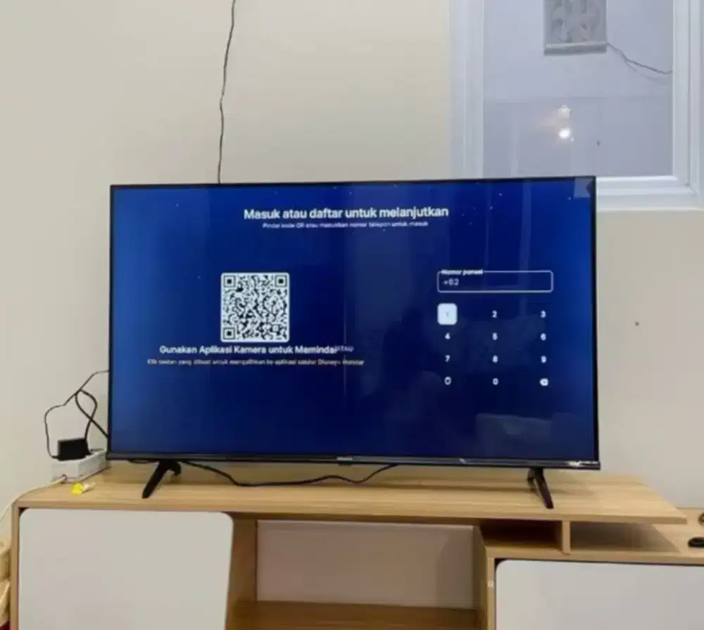 Hisense 43 inch Smart Tv 4 bulan Pakai mulus