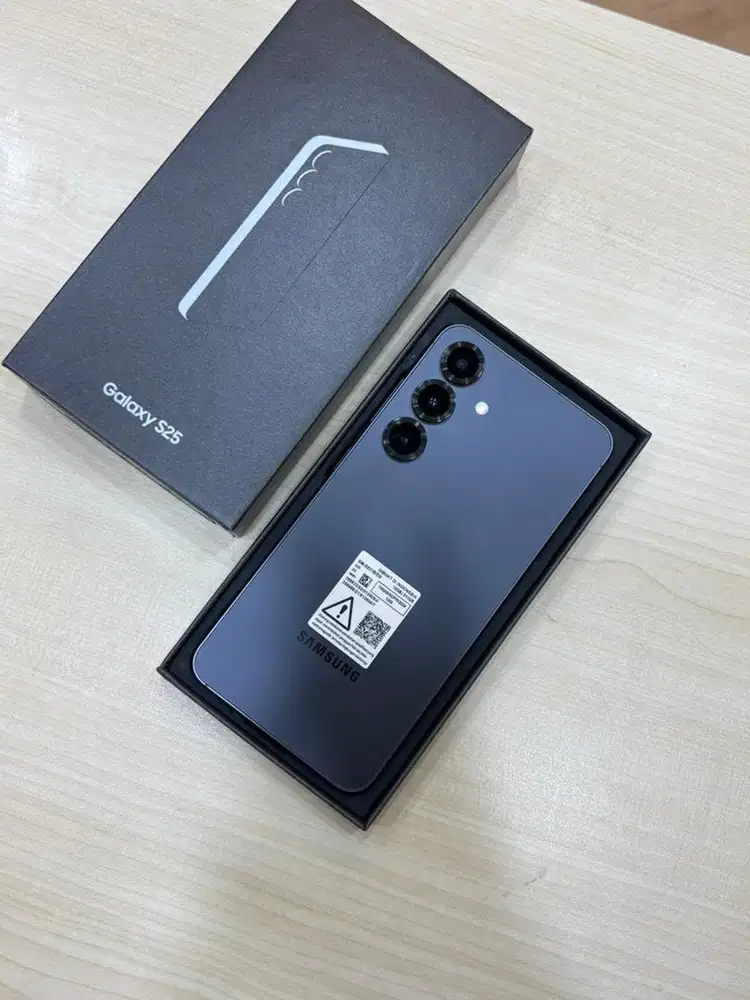 Samsung S25 12/512GB Garansi SEIN s/d April 2026