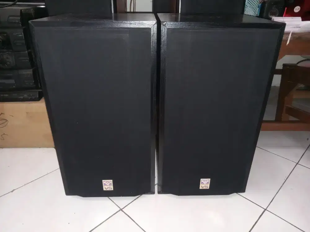 Cerwin Vega VS-80 (made-in USA)