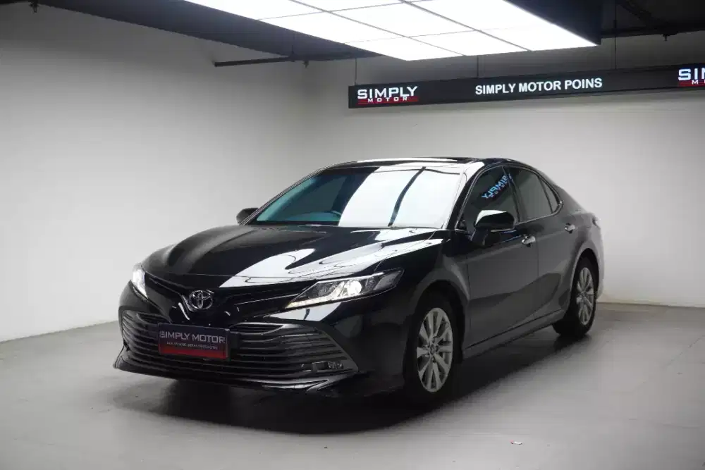Toyota Camry V 2.5 AT 2019