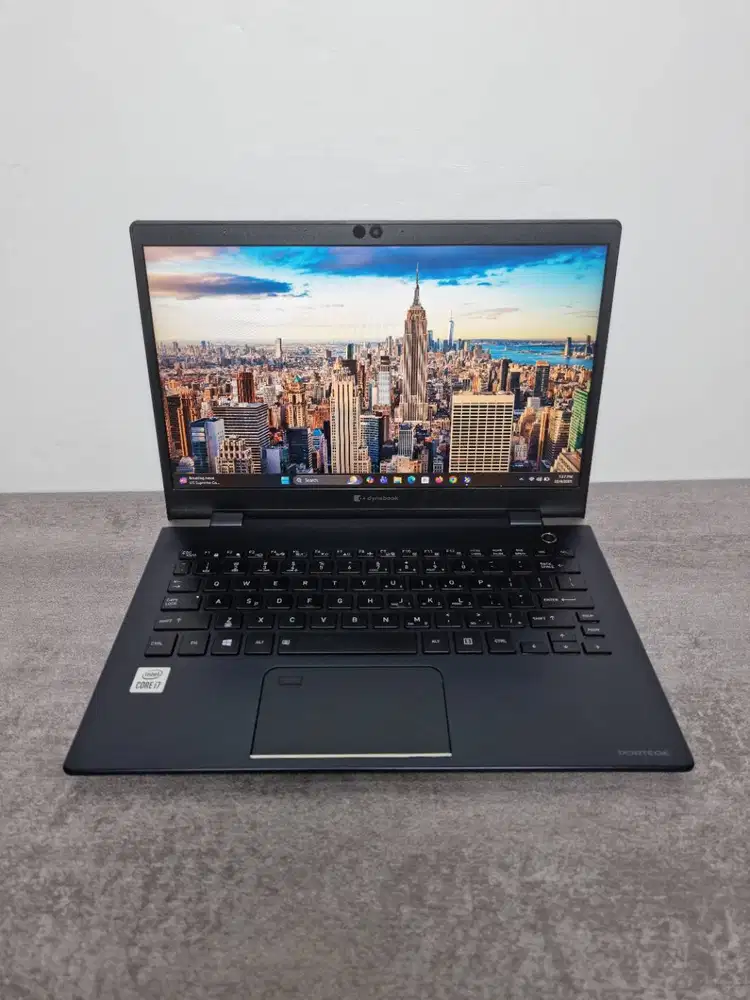 Toshiba Dynabook Portege X30L Core  i7-10510U RAM 16GB SSD 512GB