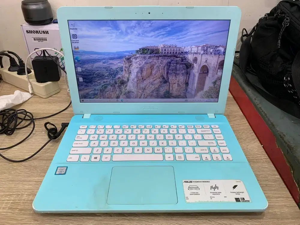 Laptop Asus X441UA unit charger