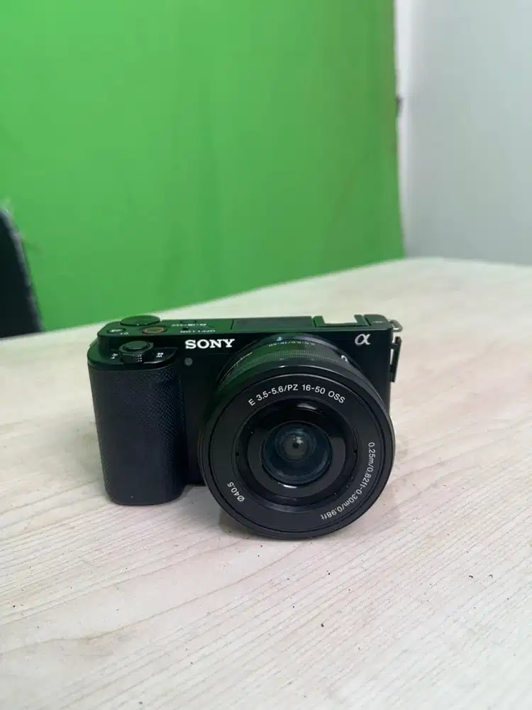 Sony ZV-E10 – Kecil, Canggih, Hasil Gahar