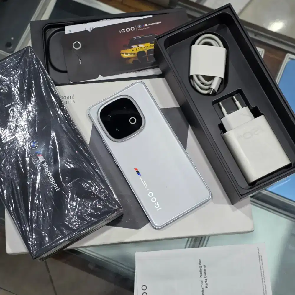 iqoo 13 5g 16/512 warna putih
