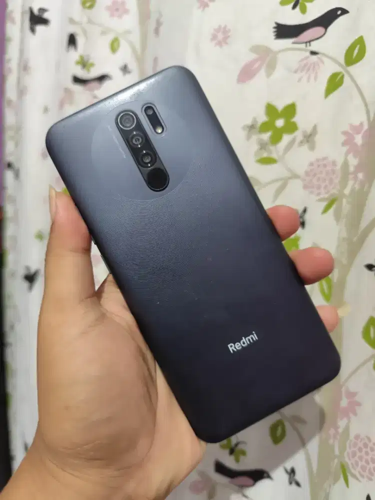 Redmi 9 4/64 hp saja orisinil segel dijamin ORI bukan refurbish