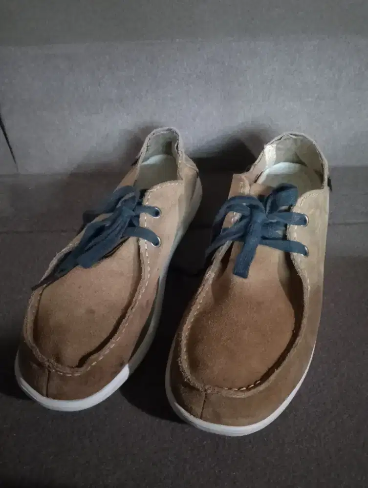 Croc brown wallabee size 40/41 ori