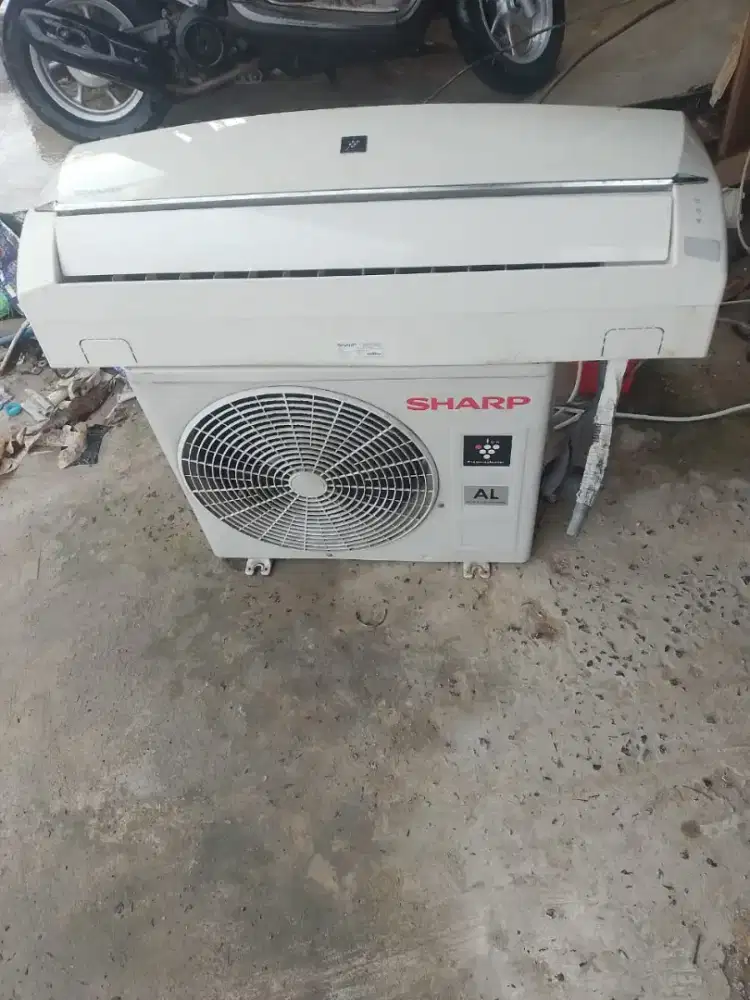 Jual AC Sharp 1/2pk low watt prion R32 bening mulus bergaransi
