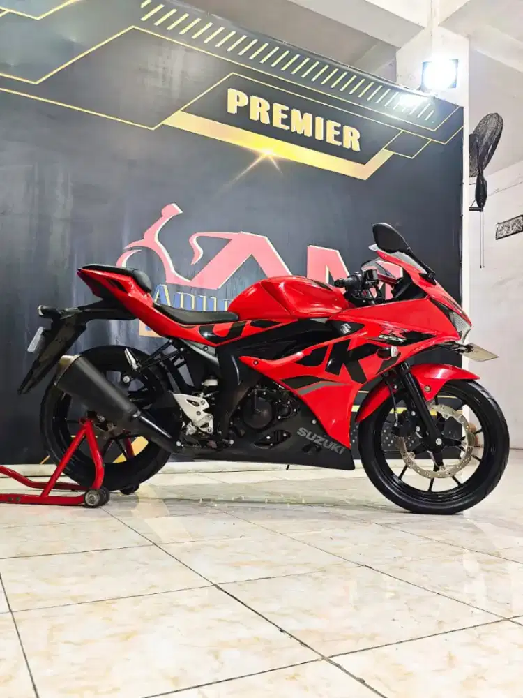 Suzuki GSX R 150 Keyles TH 2018 odo 2rb surat lengkap