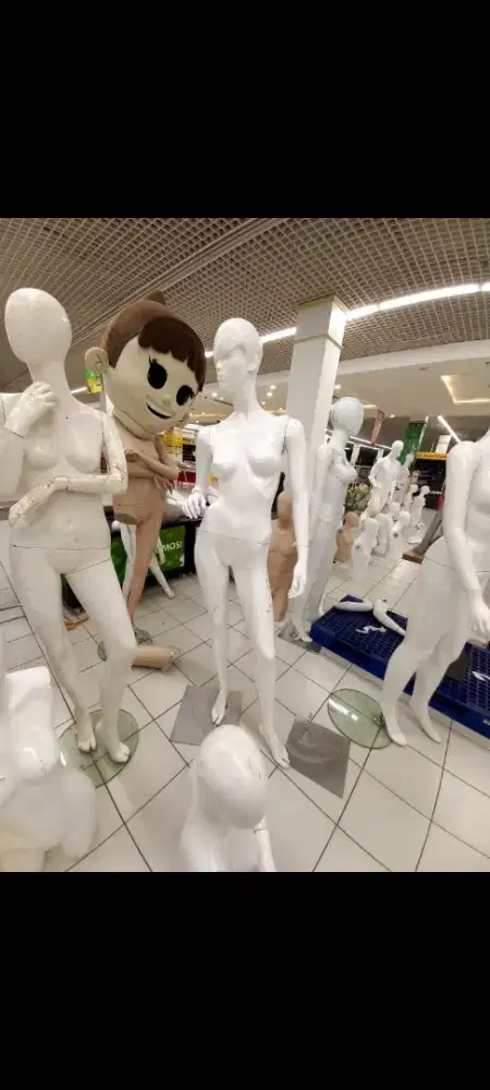 Manekin / Patung Ex. Dept. Store 1 Truk