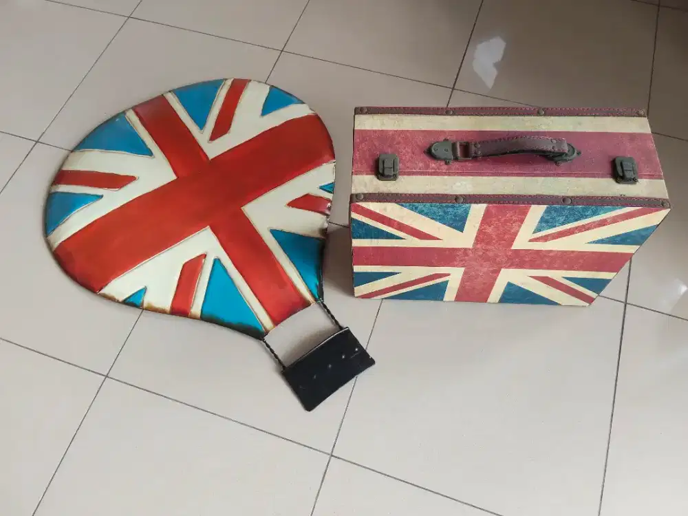 Dekorasi dinding dan box penyimpanan