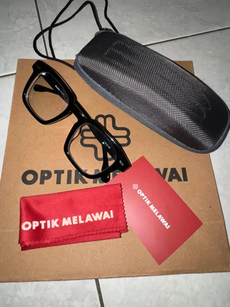 Cepat Jual Rugi Kaca mata minus 2,5