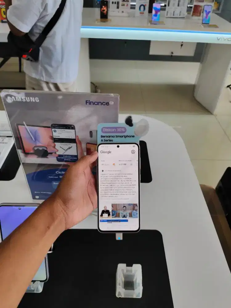 KREDIT HP TERMURAH IPHONE DAN ANDROID SYARAT KTP AJA