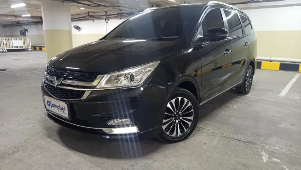 Pajak Panjang Wuling Cortez  1.5 CT L Bensin-AT 2021 Hitam