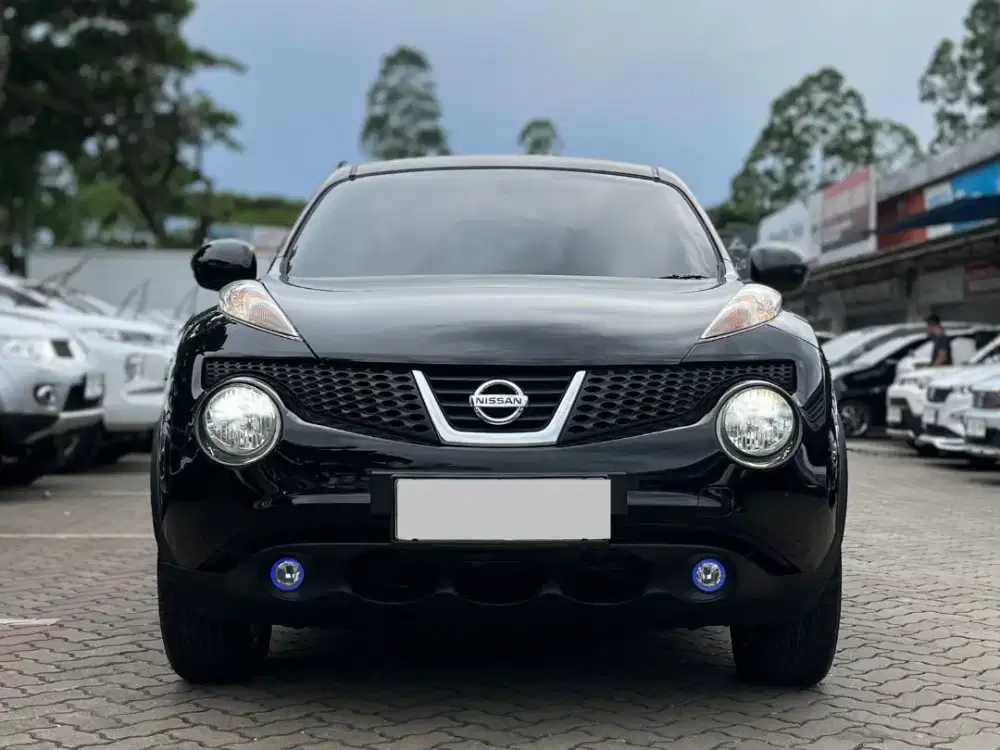 LOW KM!! NISSAN JUKE 1.5 RX AT MATIC HITAM 2014 KM 106RB