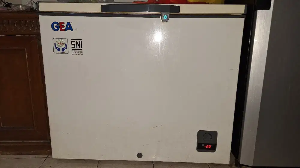FREEZER GEA 220 LITER (AB-226-R)