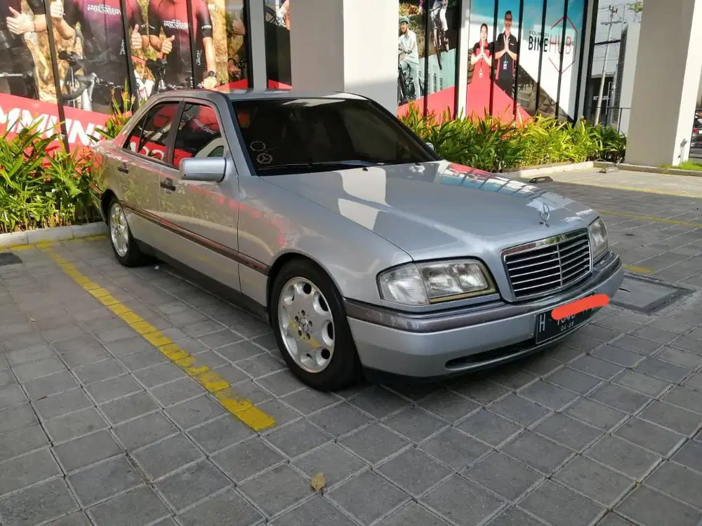 Mercedes Benz C200 tahun 1997 MT (HFM) no issue