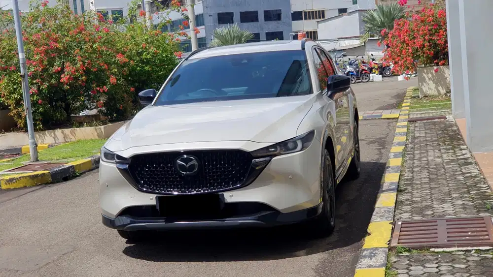 Mazda cx5 awd 2024 silver sunroof camera360