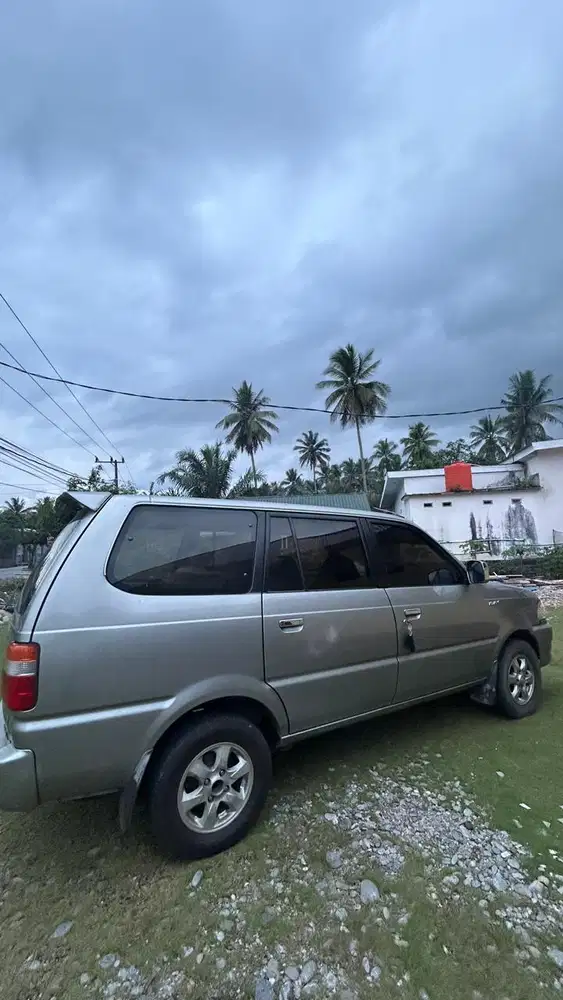 Toyota Kijang 2003 Bensin