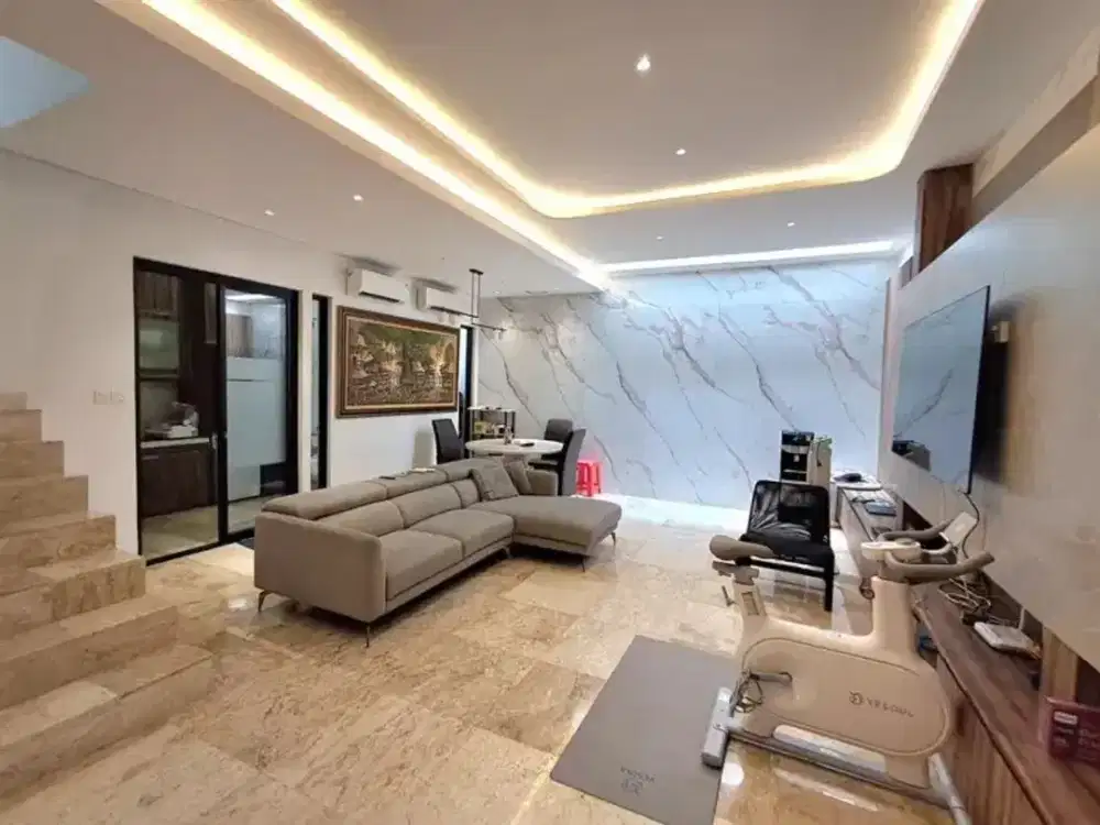 Rumah 2 Lantai Full Renovasi Trimezia Gading Serpong BSD City Tangerang Banten KLAEJJ