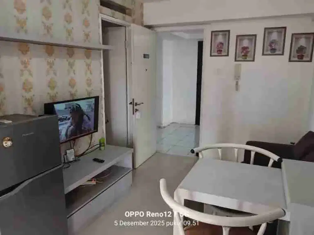 Sewa 2BR Furnished lantai rendah apartemen Bassura City tower Heliconia