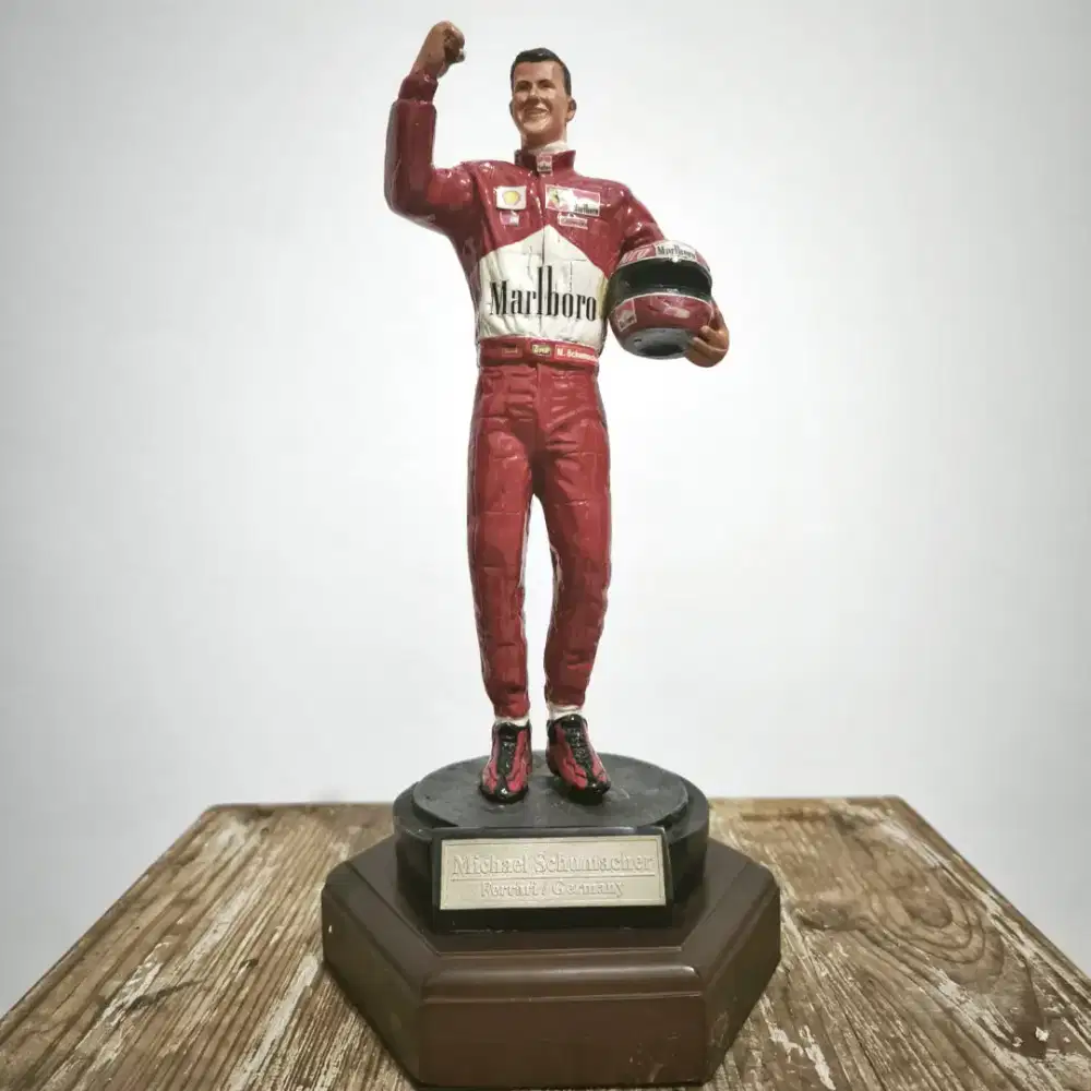 michael schumacher
German Porcelain action figure
