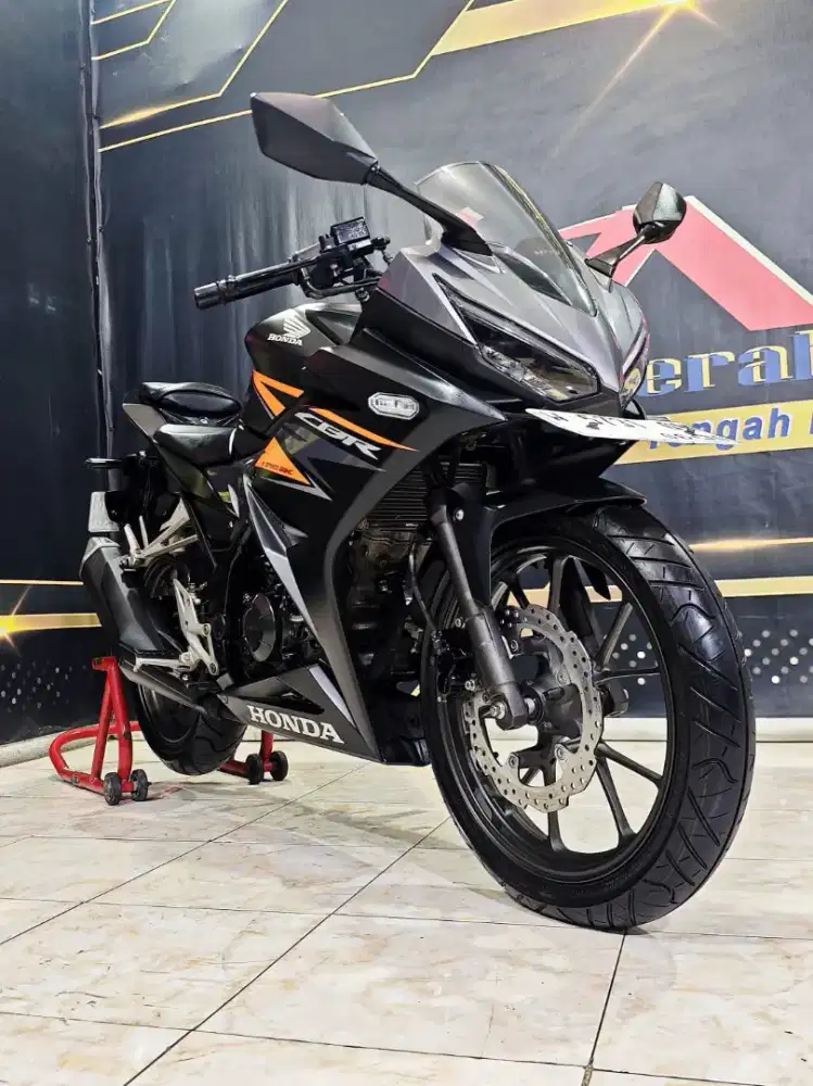 Honda All New CBR 150 R Reg 2020 dp 3jt Anugerah motor rungkut