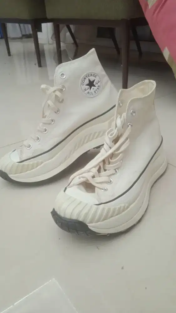 Sepatu preloved converse original
