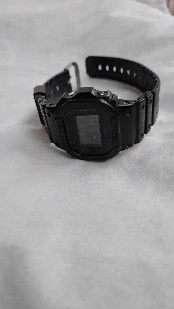 GSHOCK G-SHOCK DW-5600BB