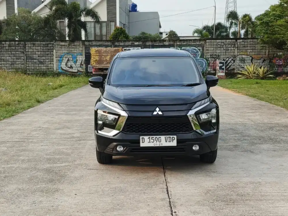 DP 8 jt Mitsubishi Xpander GLS MT 2023