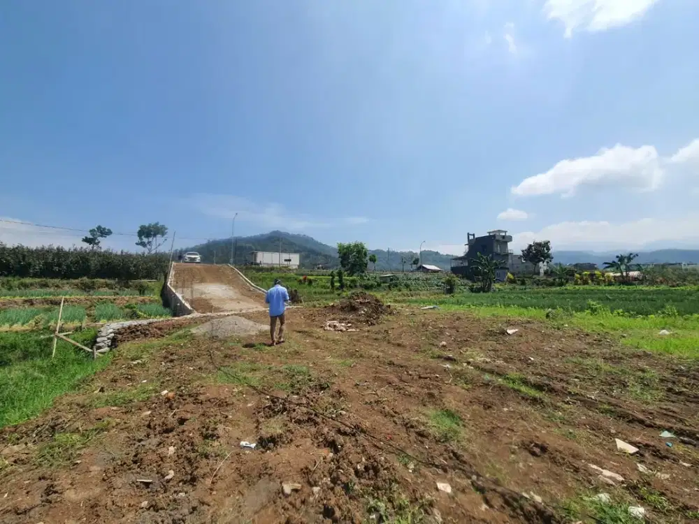 Villa Modern Terusan Metro – Akses Cepat ke Alun-alun Kota Batu