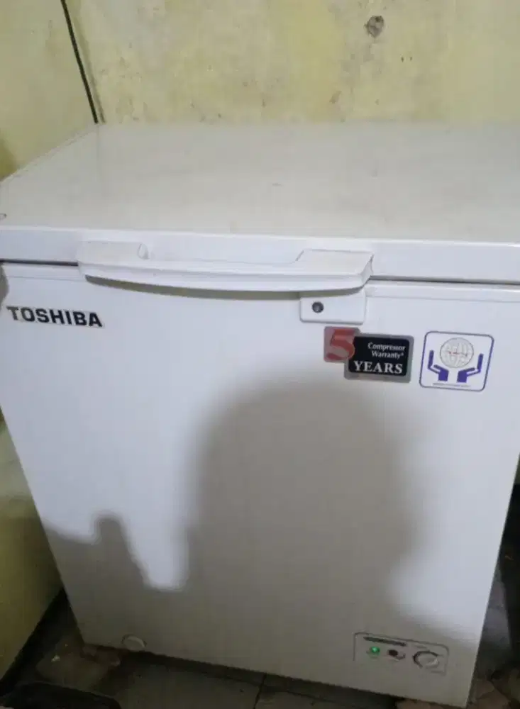 Dijual Chest Freezer merk Toshiba